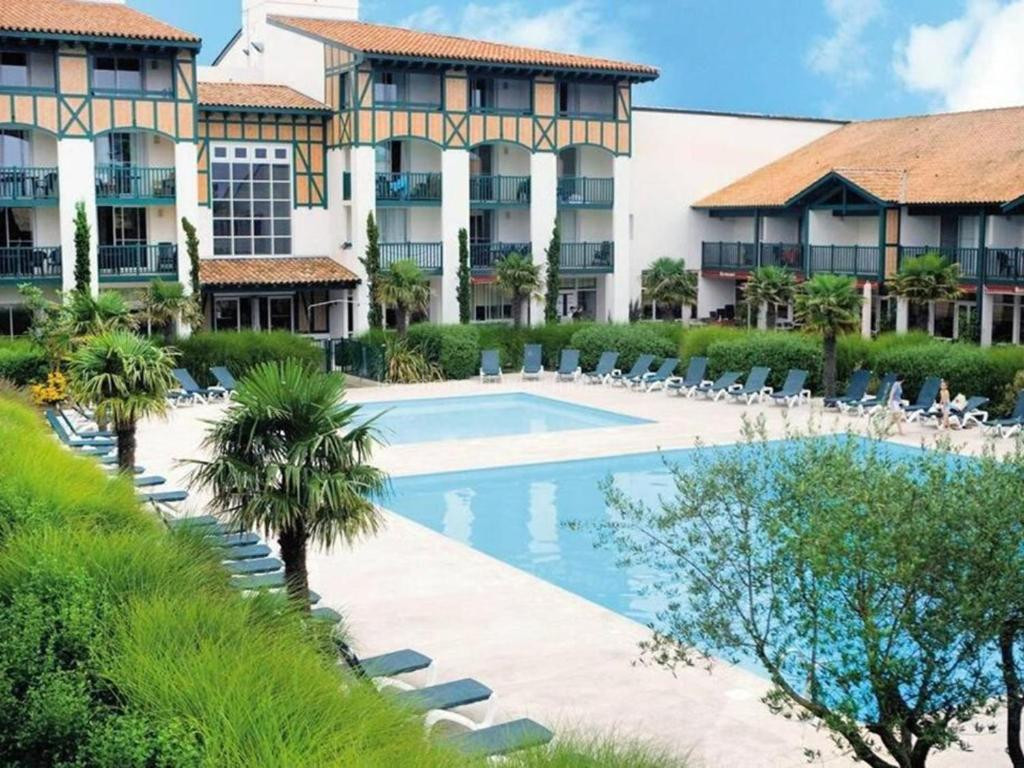 Appartement T2 avec Terrasse, Piscine, Parking et Accueil Chaleureux à Moliets